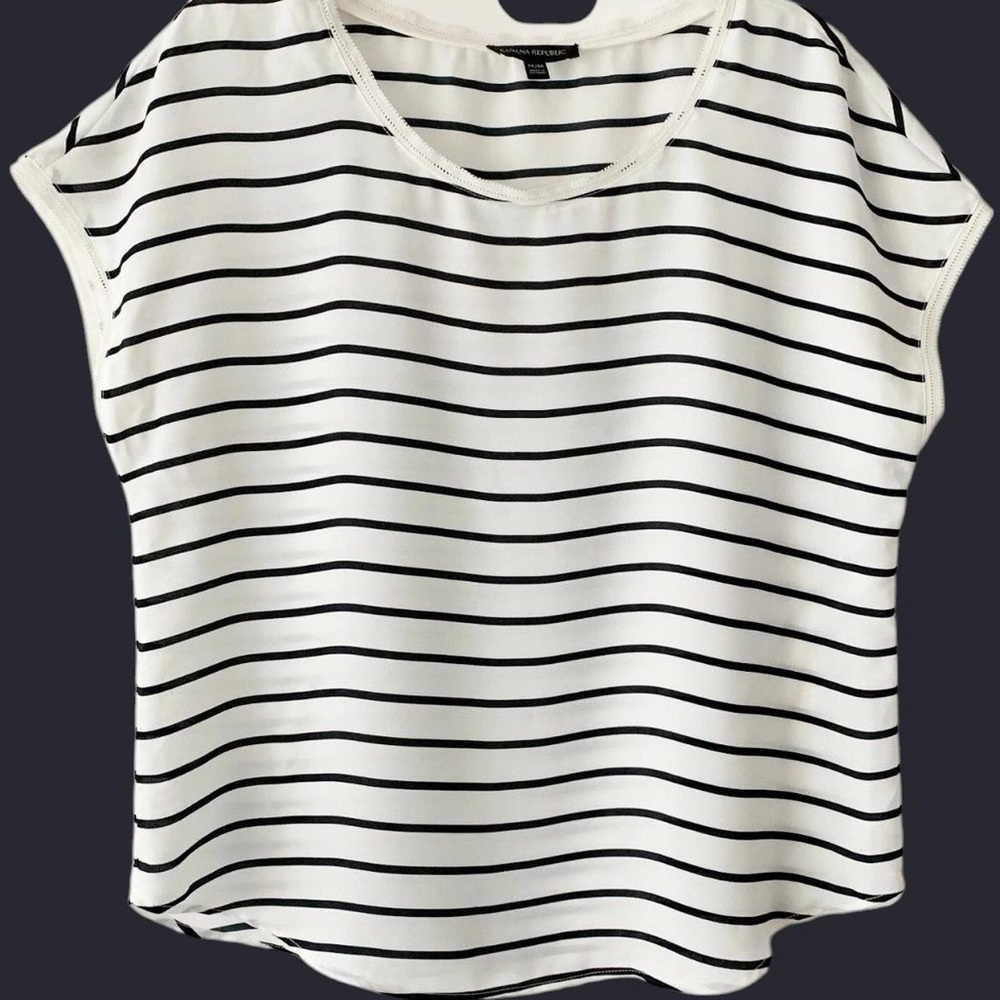 Banana Republic Black & White Striped Short / Dolman Sleeve lace Trim Top